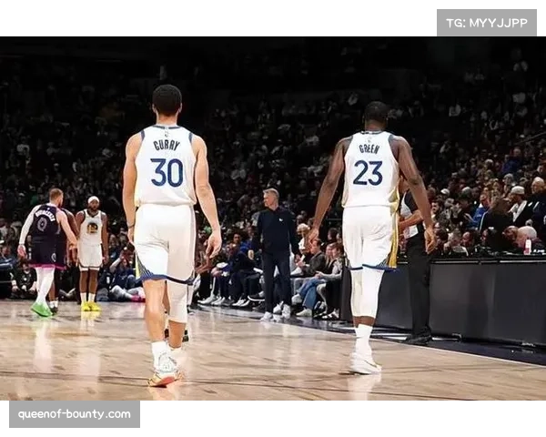 桑托斯替补席提供得分 勇士前锋17分成为轮换重要一环